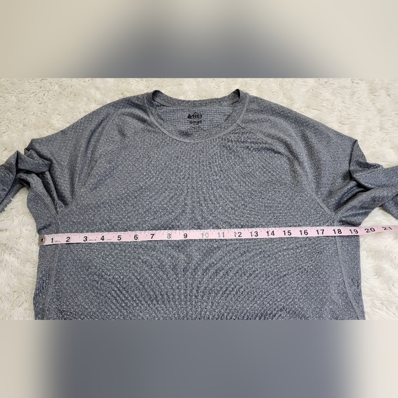 REI Co-op Lightweight Base Layer Long-Sleeve Crew Top Shirt Men's Sz Small Gray - Picture 7 of 10